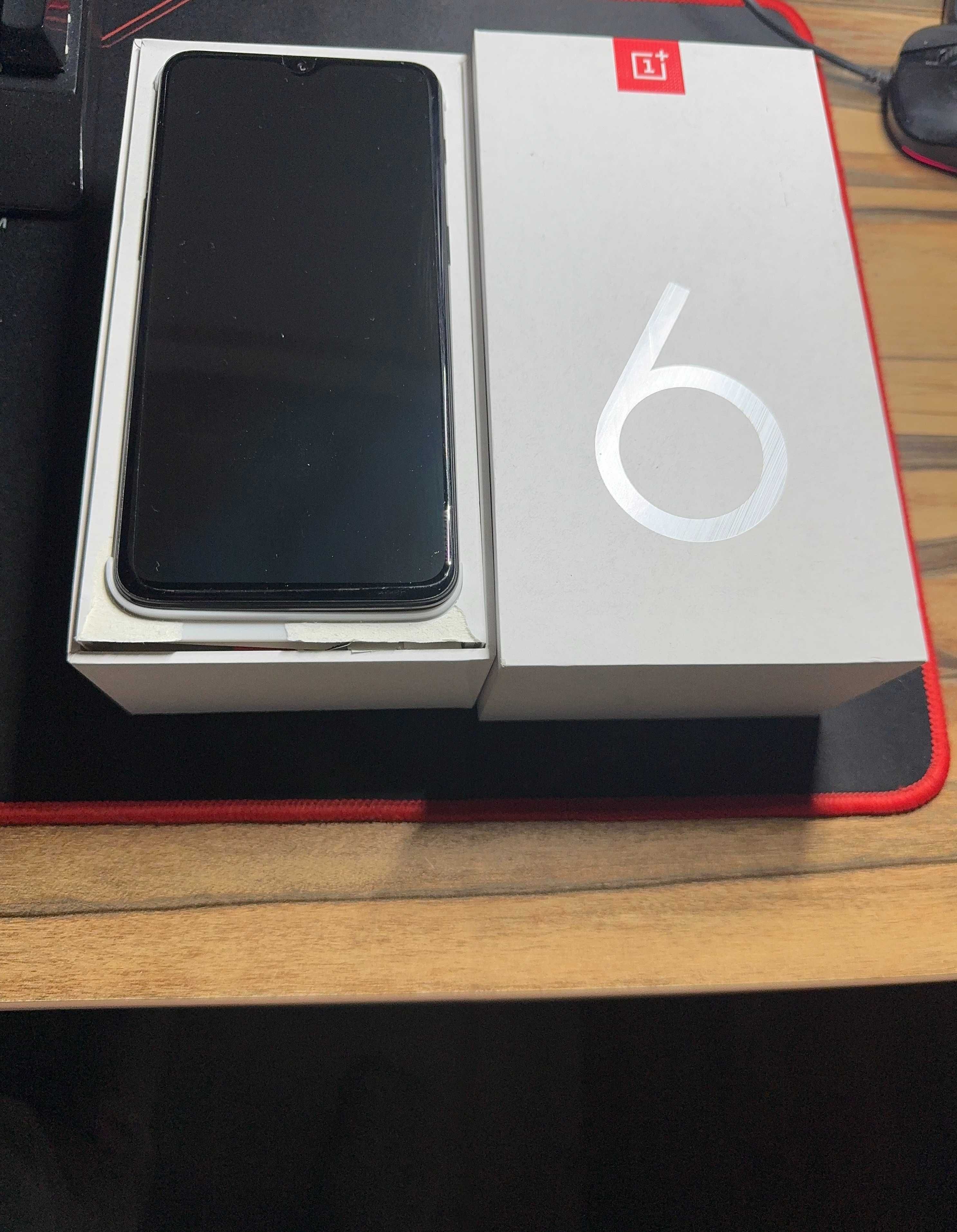 OnePlus 6T Midnight Black 8GB RAM + 256GB Storage