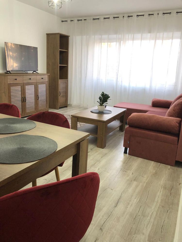 Inchiriez apartament în regim hotelier