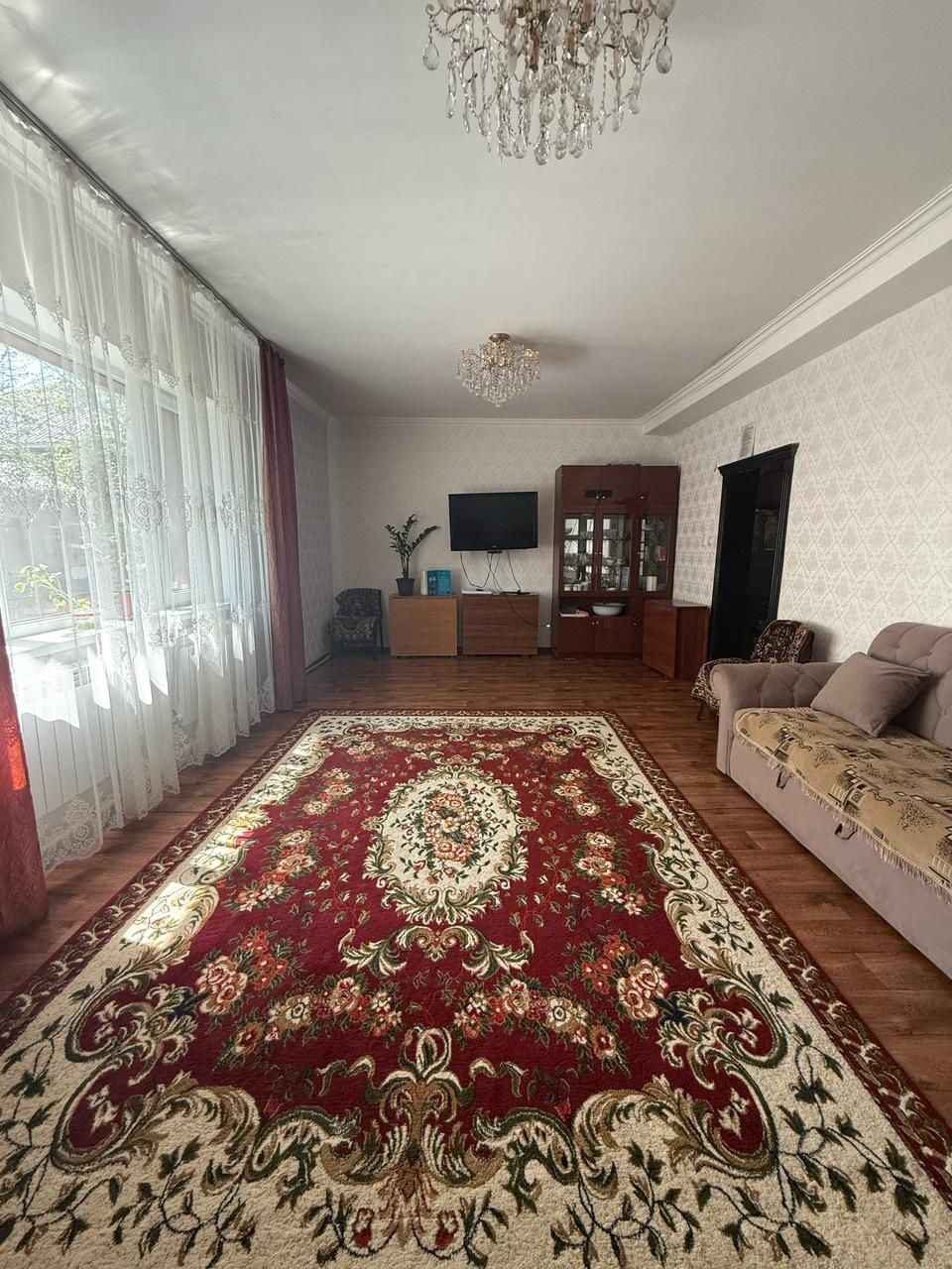 Советский сервант