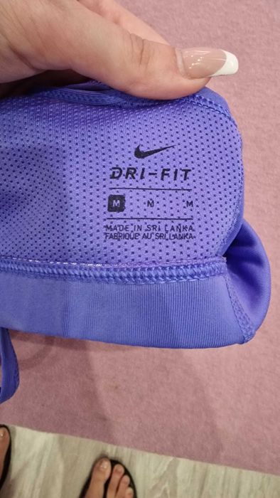 Спортни бюстиета  Nike