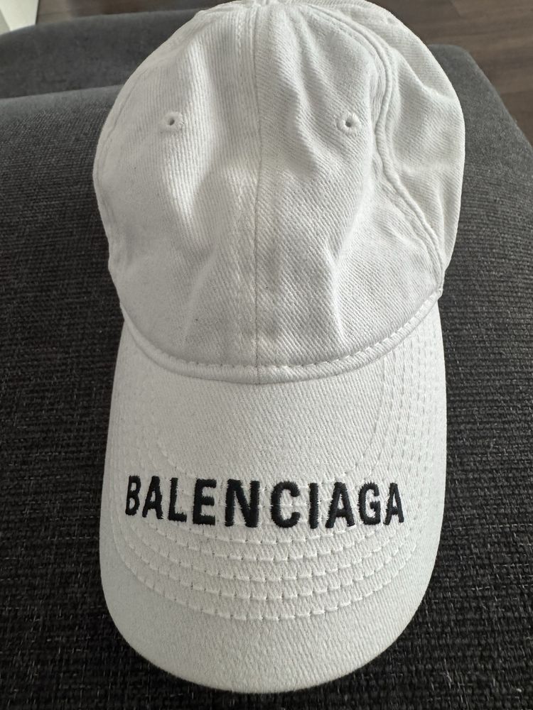 Оригинална шапка Balenciaga