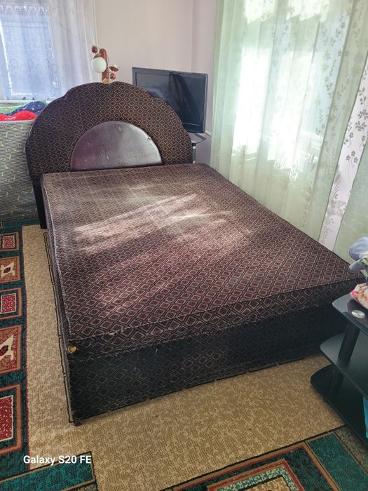 Отдам кровать самовывоз