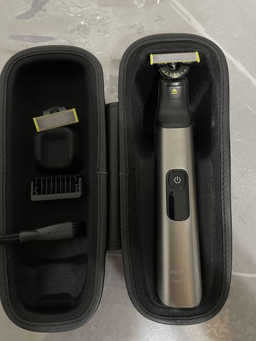 Philips OneBlade в чехле