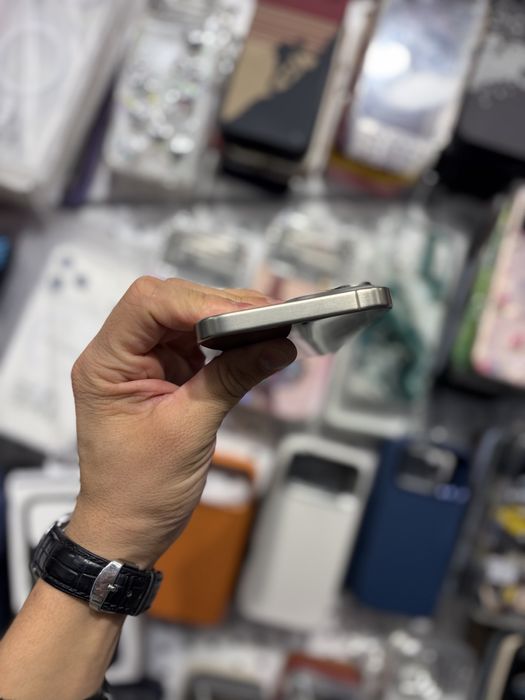 srochna iphone 15 pro max 88%