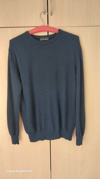 Пуловер Oro Cashmere. 35% кашмир, 35% коприна, 30% вълна. размер L