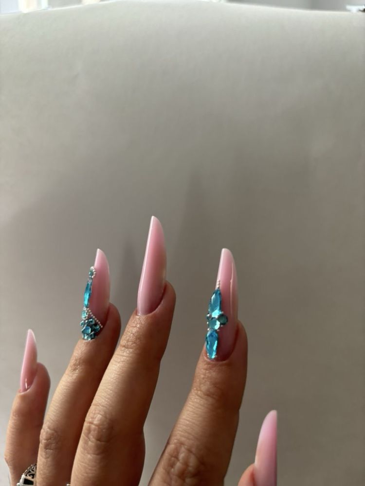Unghii cu gel & Extensii Tape On + Deplasare la domiciliu |