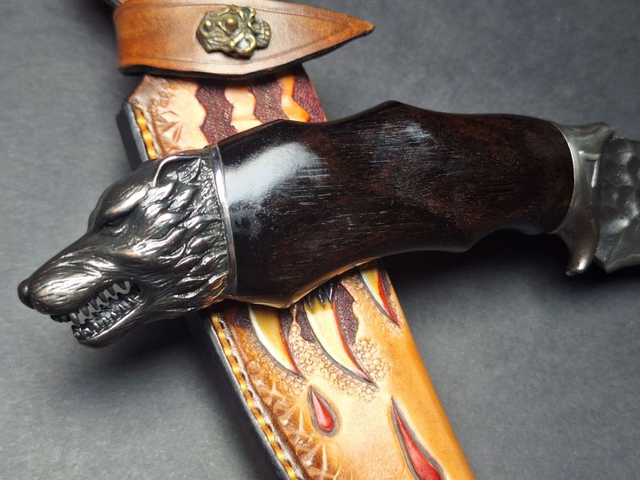 Ловен нож от дамаска стомана Monster Wolverine