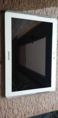 Продавам таблет за части Модел: Samsung Galaxy Tab 2 10,1 инча