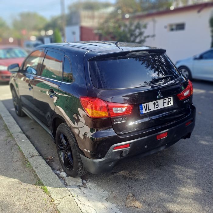 Vand Mitsubishi Asx, cititi anuntul va rog
