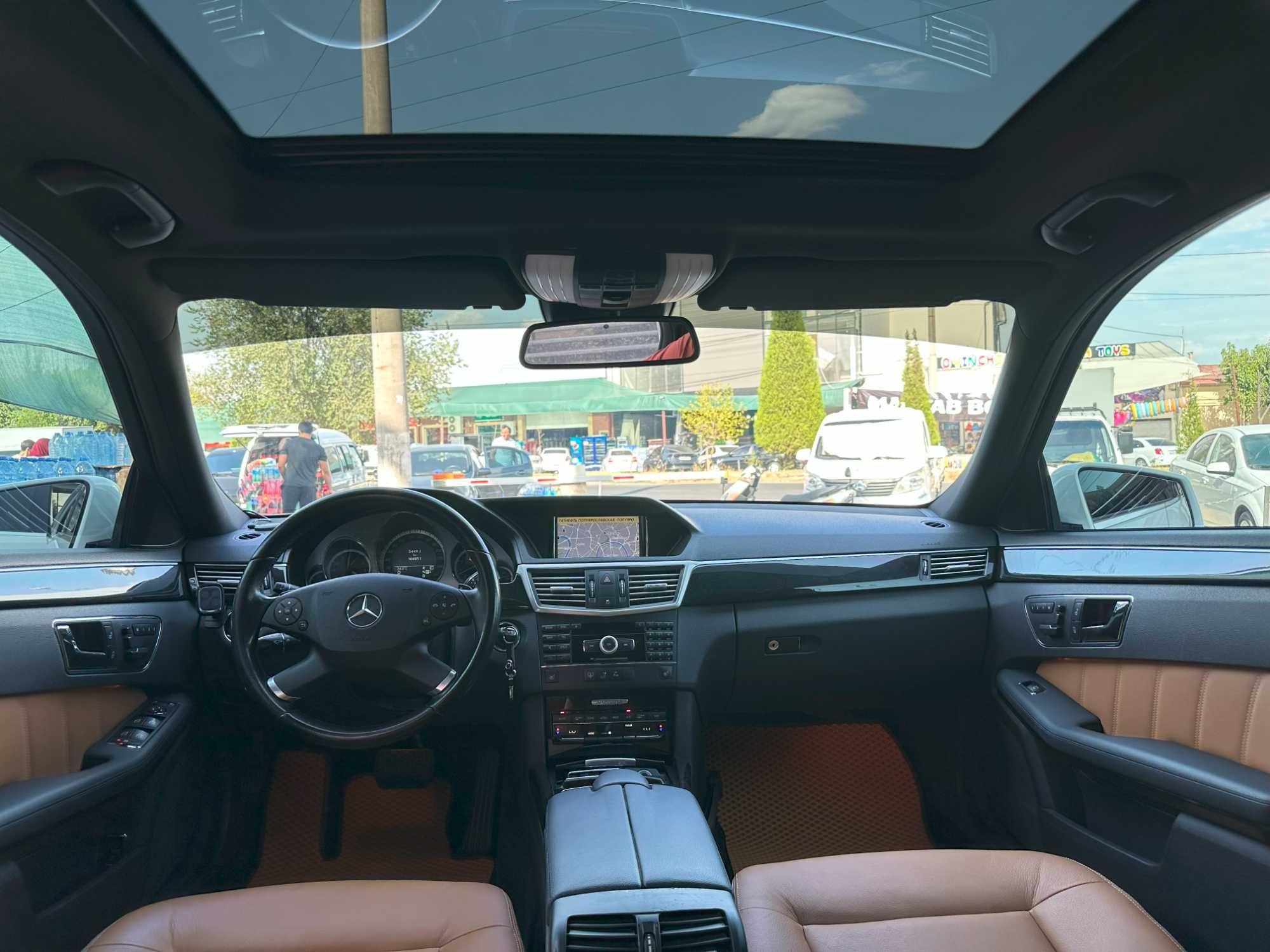 Продаю Mercedes Benz E300  W212