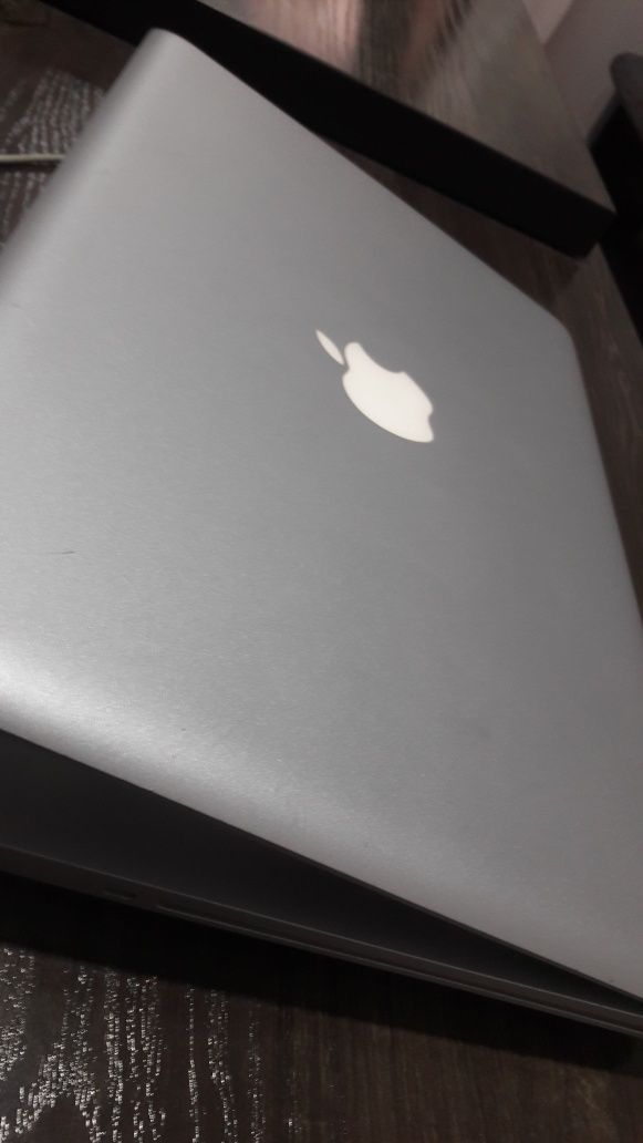 Macbook pro 11 bir oy kafolat