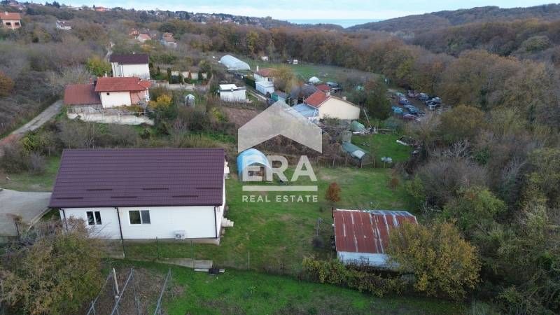 Двуетажна, ексклузивна, новопостроена къща за продажба, с гараж, допъл