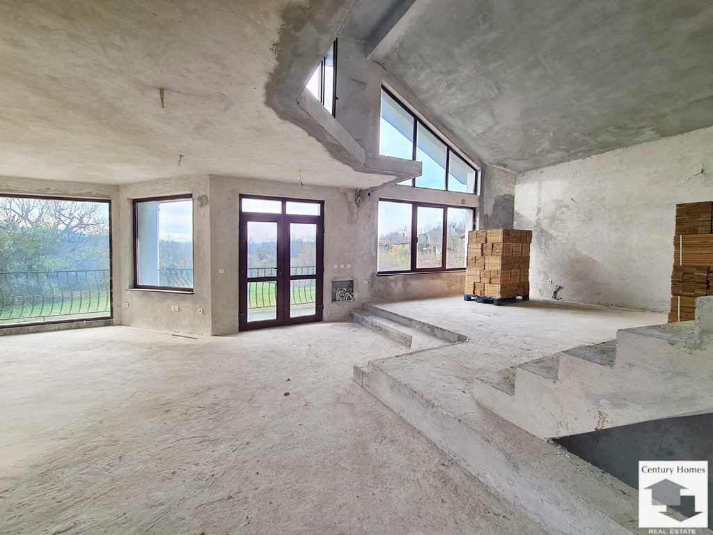 Продава се Къща в с. Велчево, Област Велико Търново - 260 кв.м за 848 €/кв.м - Снимка #2