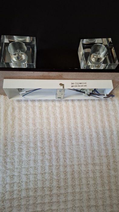 Аплик за стена, венге -38лв/бр