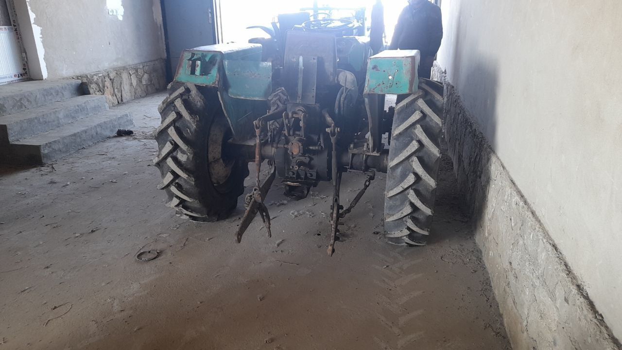 B 304 mini traktor sotiladi