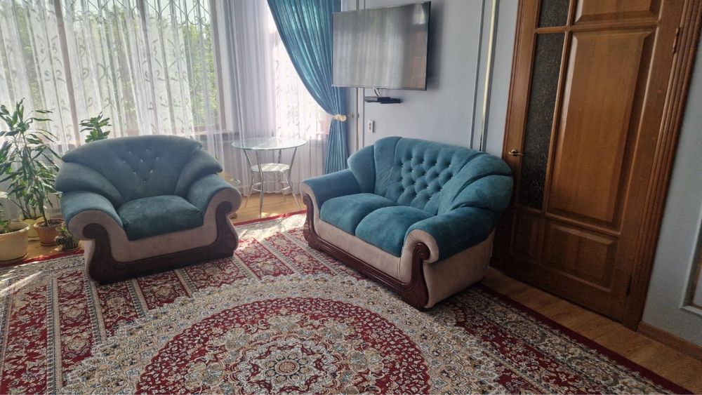 Диван в отличном состояние