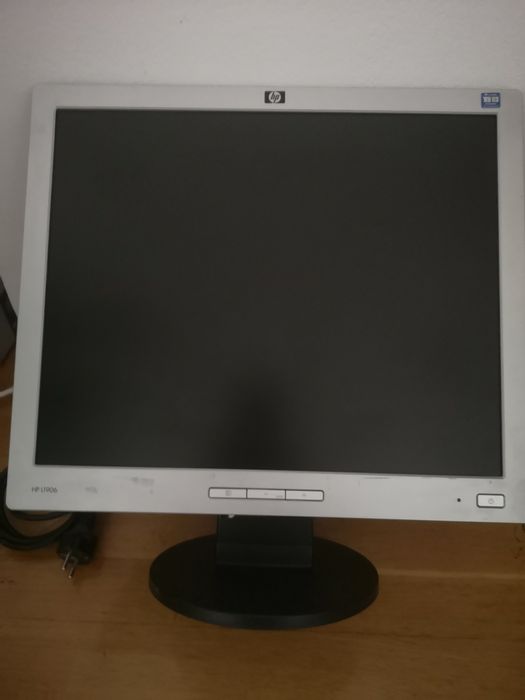 Monitor calculator HP desktop pc buget