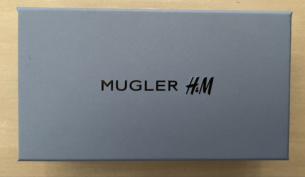 Обеци Thierry Mugler & H&M