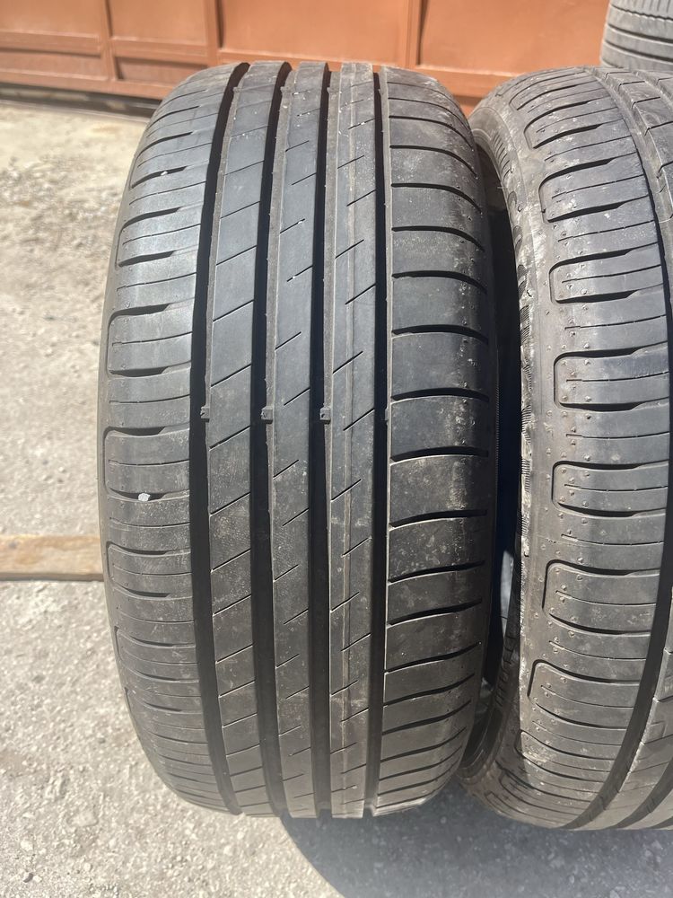 2 бр. летни гуми 205/50/17 GoodYear DOT 1119 6,5 mm