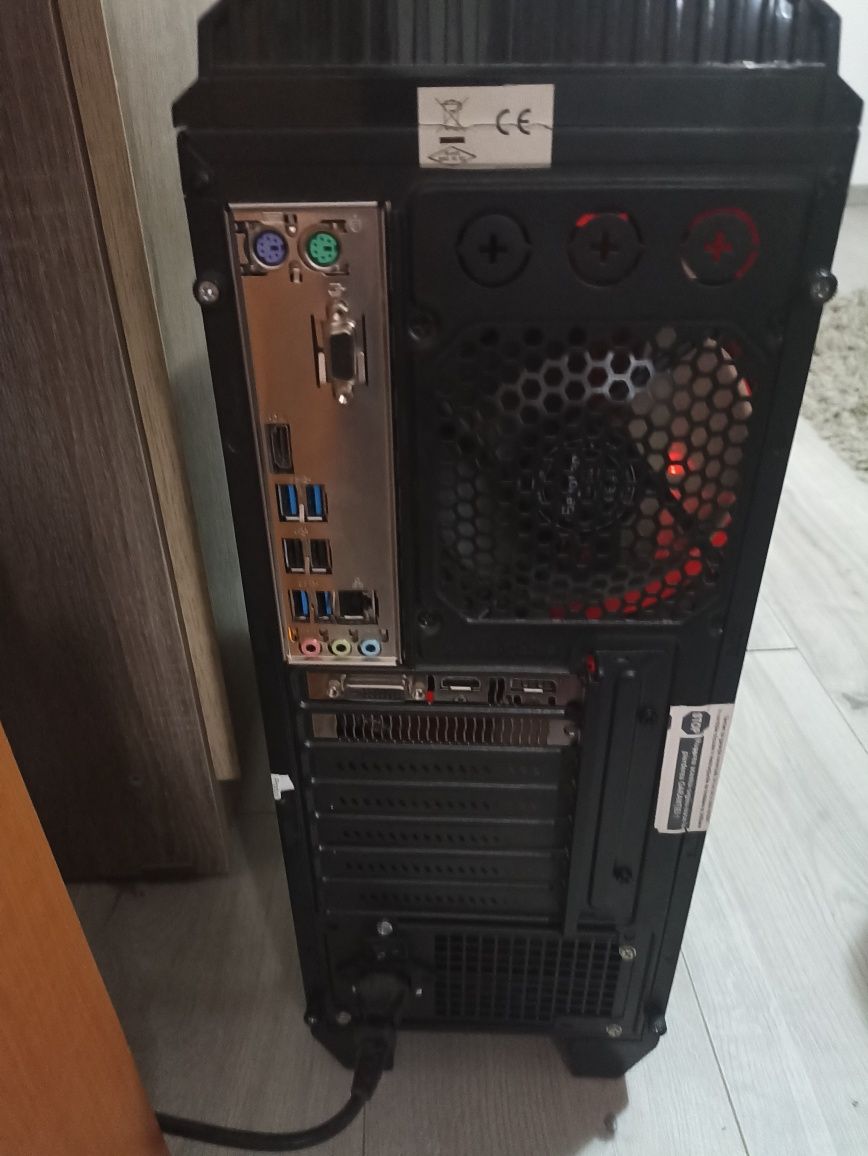 Vând PC Myria V50 sau schimb PS 5