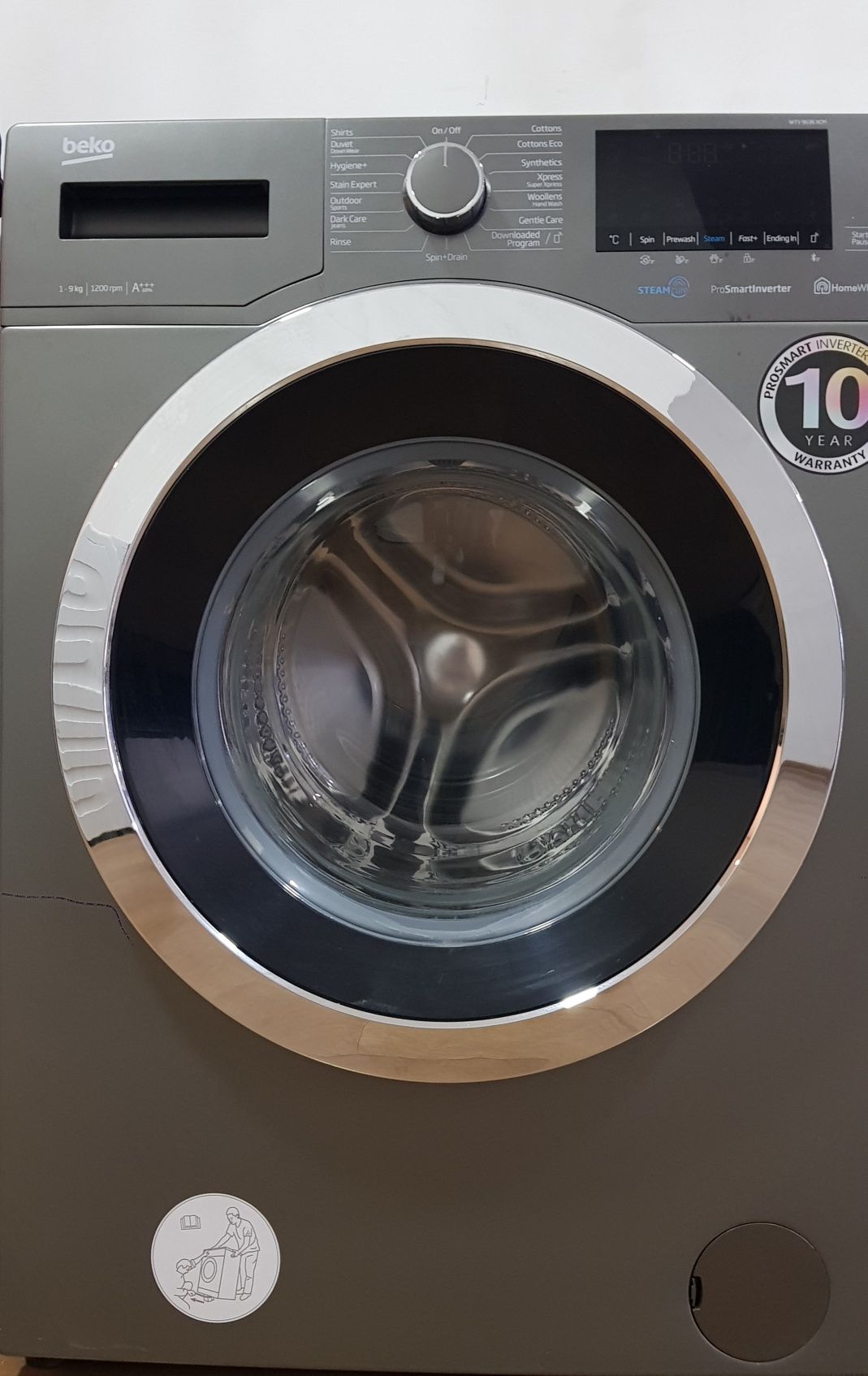 Продаю стиральную машину Beko 9кг ( турция) как новая!