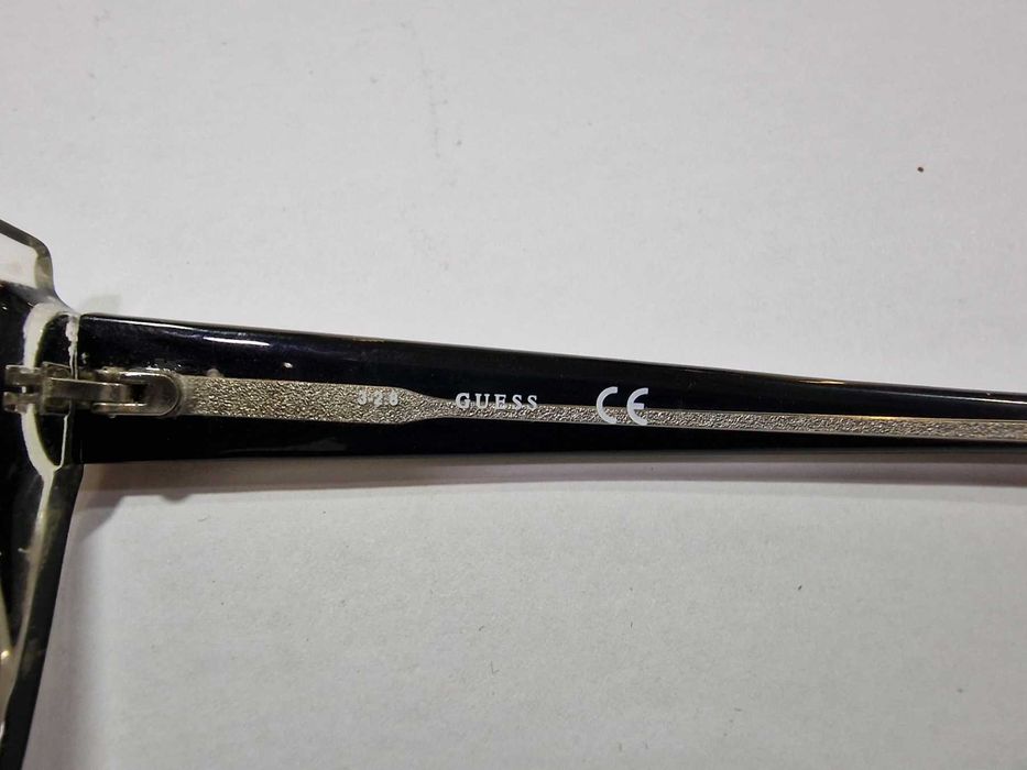 Дамски слънчеви очила Guess GU7591 03B