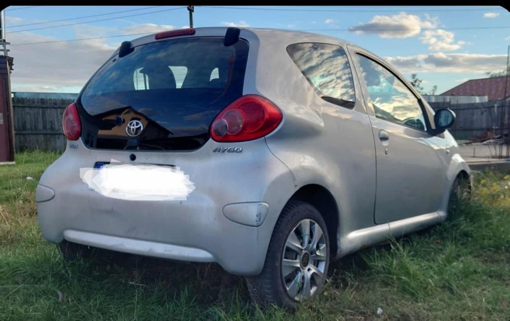 Toyota Aygo benzină   1,0 proprietar