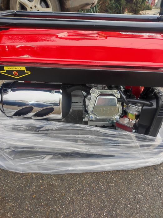 Generator Honda Чисто Нов