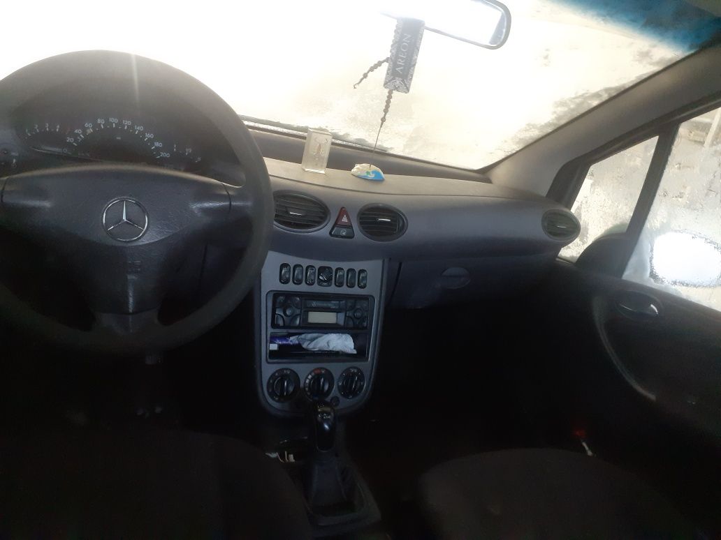 Dezmembrez Mercedes A 170