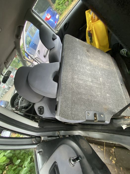 Honda Jazz 1246cm benzina,2006,ac,servo oras,magic seats..