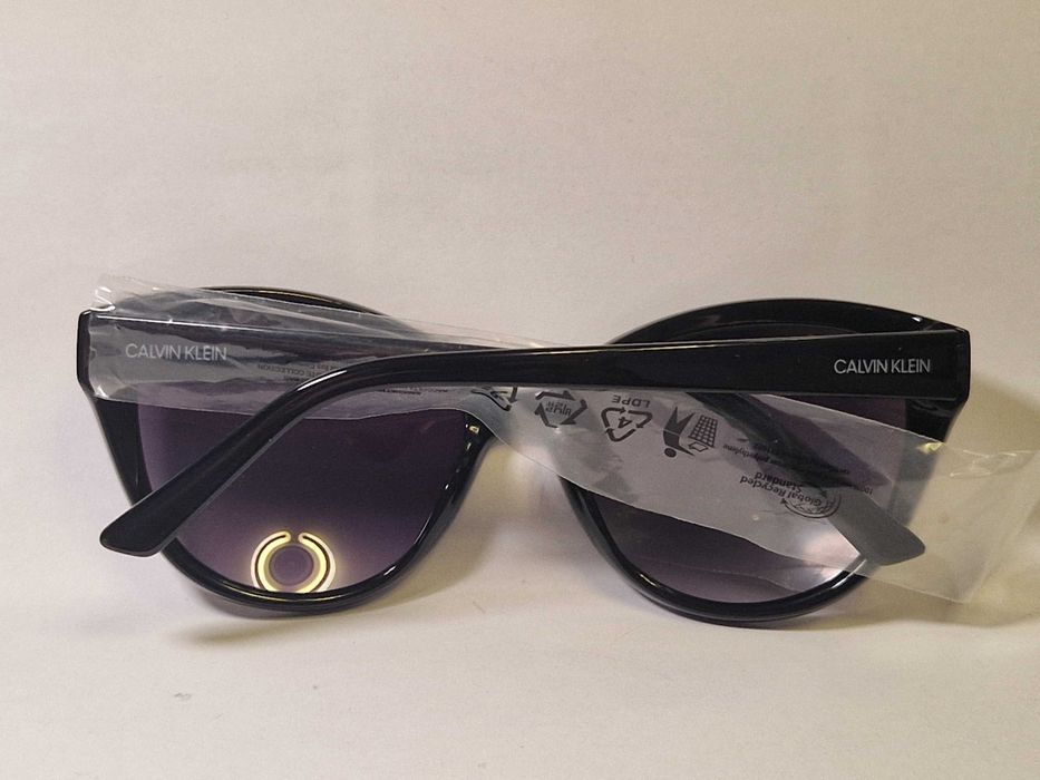 Ochelari de soare Calvin Klein CK19536S noi, mărime 55-16-135