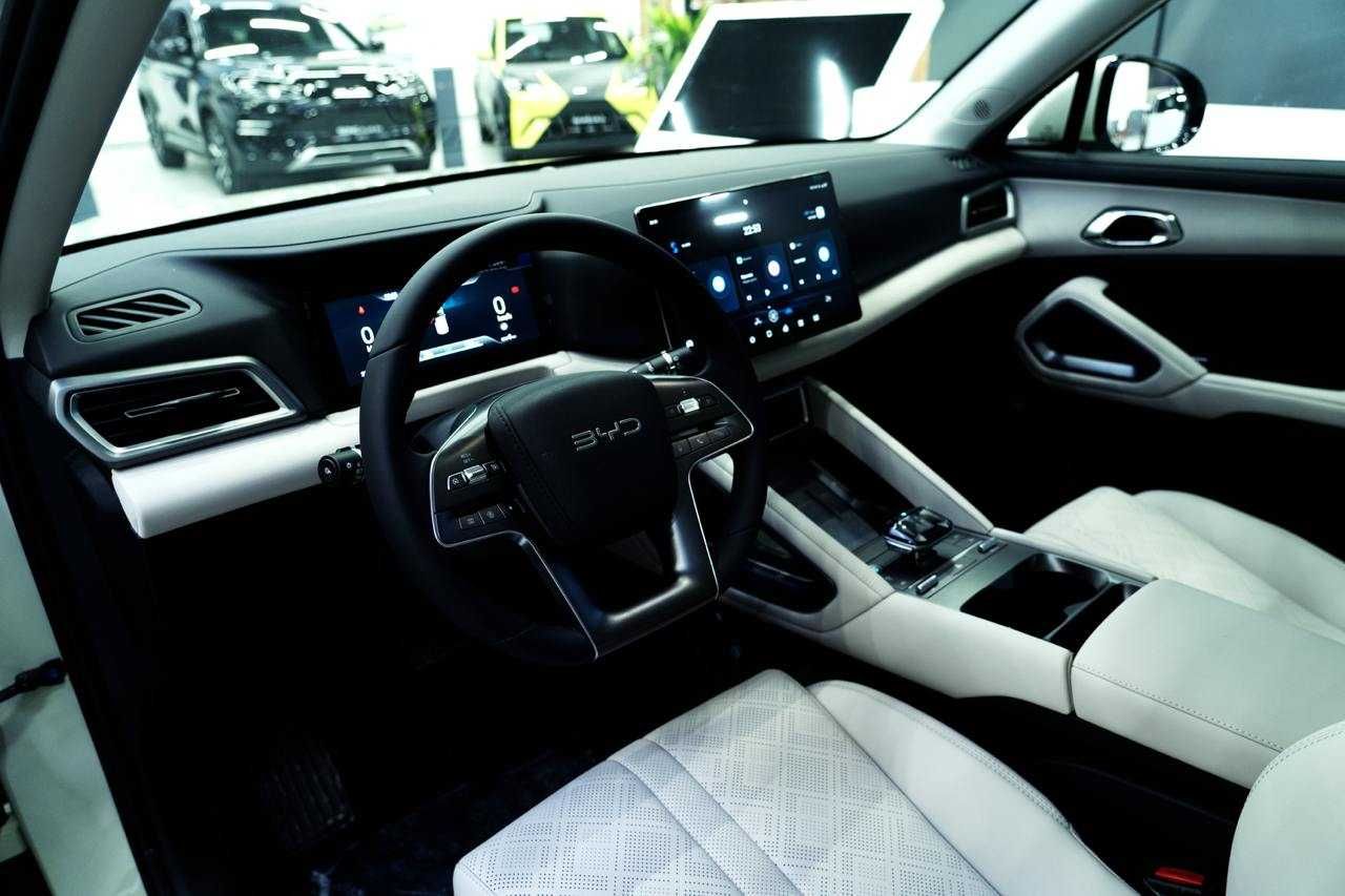BYD YUAN UP 401km Flagship