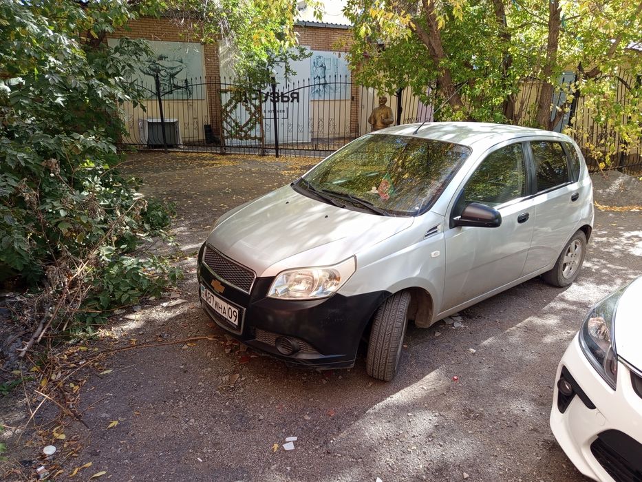 Продам Шевроле авео 2011