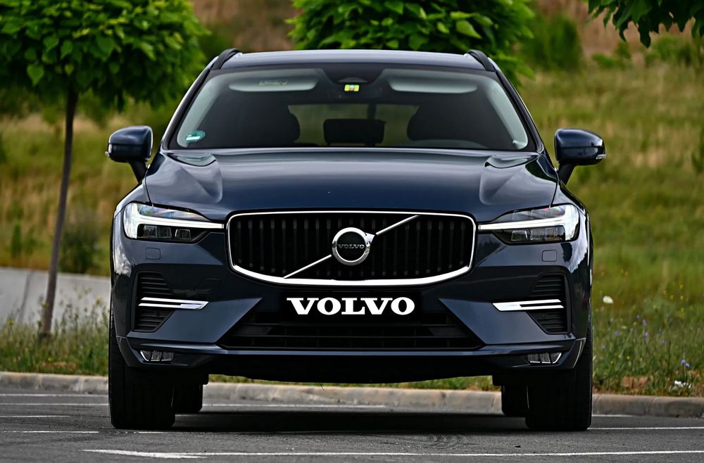 Volvo XC 60 ==AWD==Momentum PRO==CAMERA VIDEO==LANE+Distronic==Keyless Entro-GO==