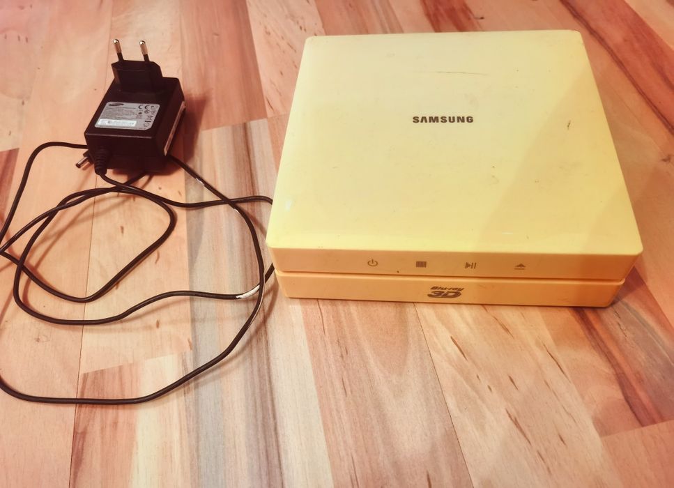 Bluray 3D player Samsung BD-ES6000E 3d blu-ray dvd disc player