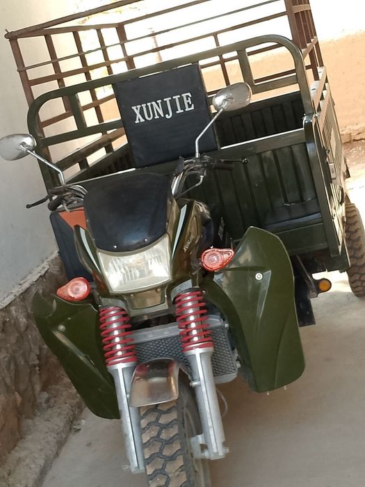 Muravey sotiladi .Kreditga olingan 2023 daji umuman yurmagan