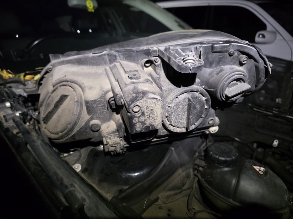 Десен фар мерцедес Е клас  mercedes W212