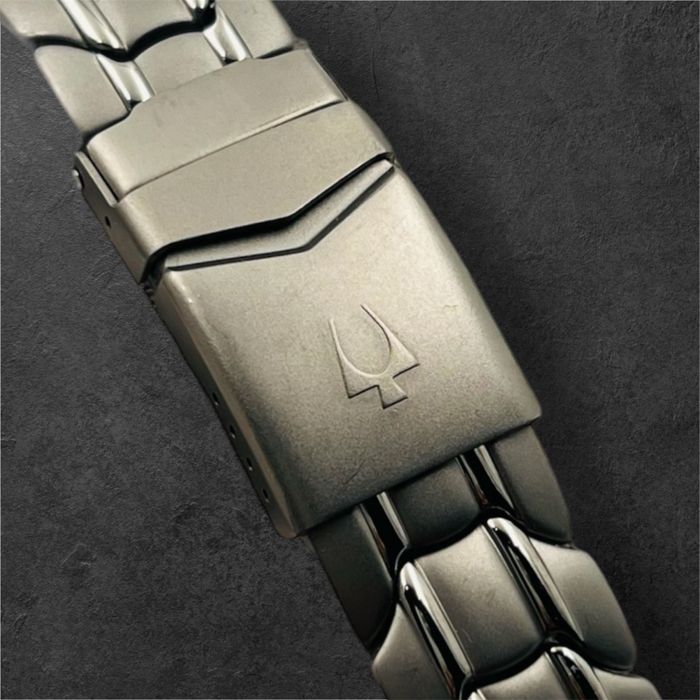 Bulova Titanium WR 100 мъжки часовник
