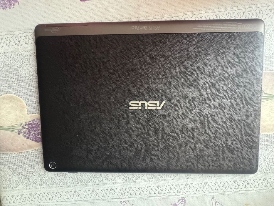 Tabletă ASUS stare foarte bună de funcționare