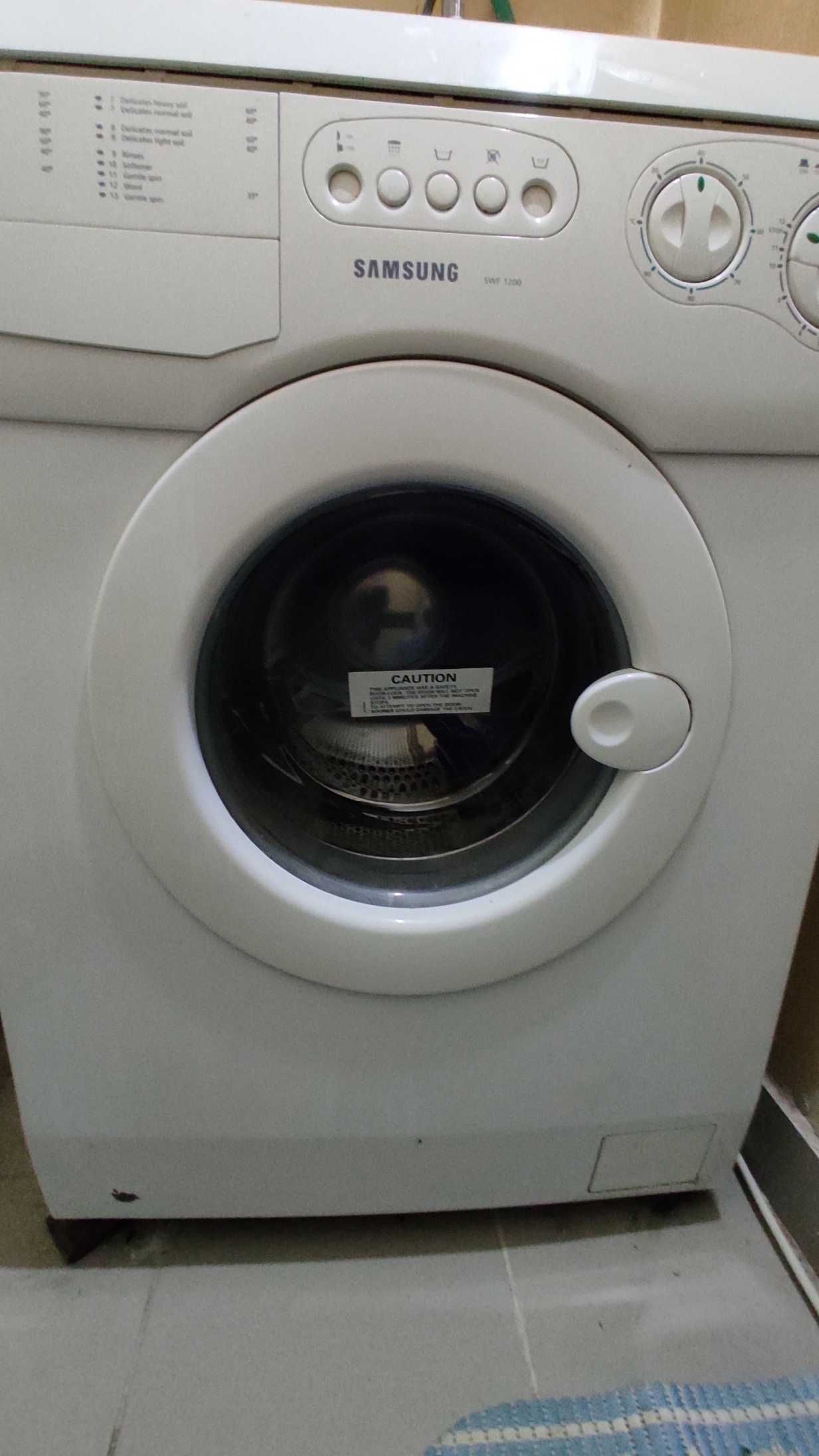 Пералня Samsung SWF 1200 на части