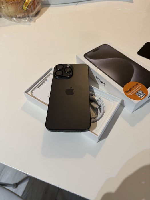 iPhone 15 Pro Max 256GB Black Titanium Stare foarte bună