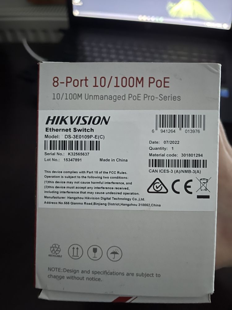 Switch HIKVISION 8-Porturi cu PoE Seria Pro