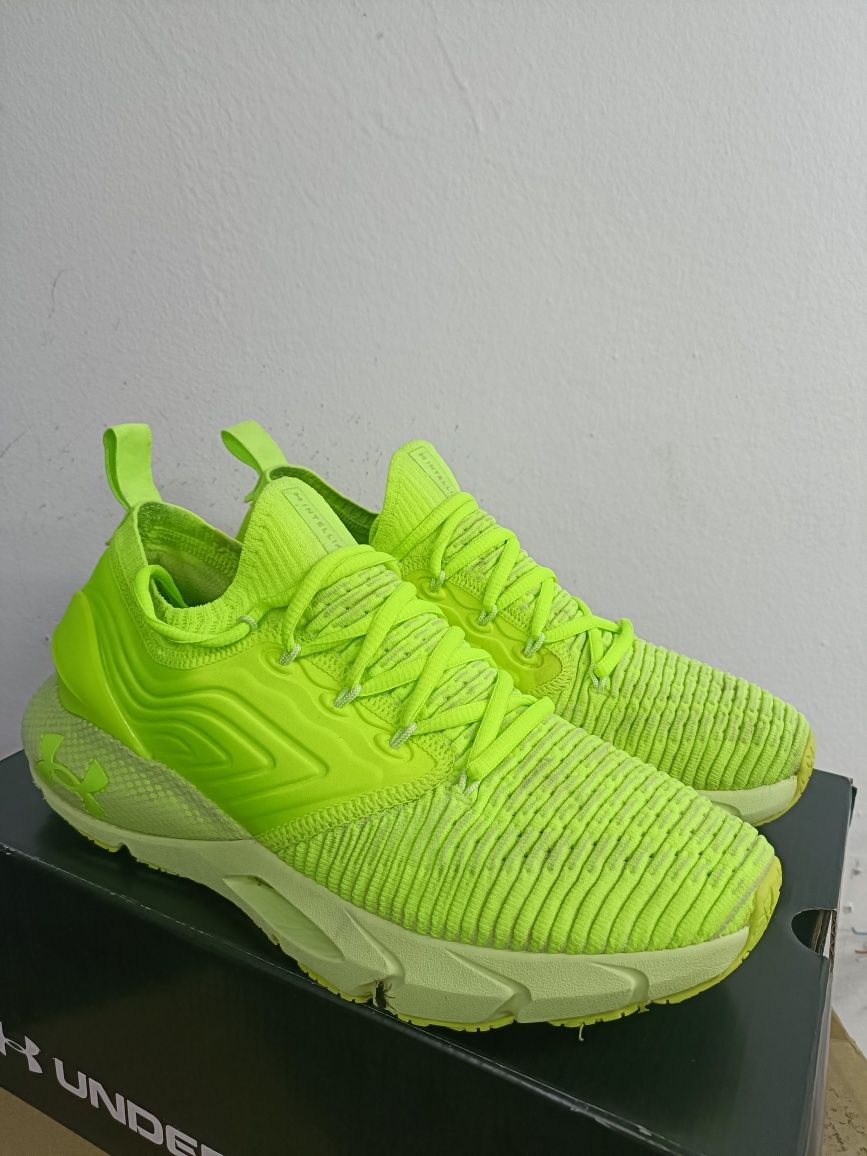 Under Armour UA Hovr Phantom 2 INKNT номер 41