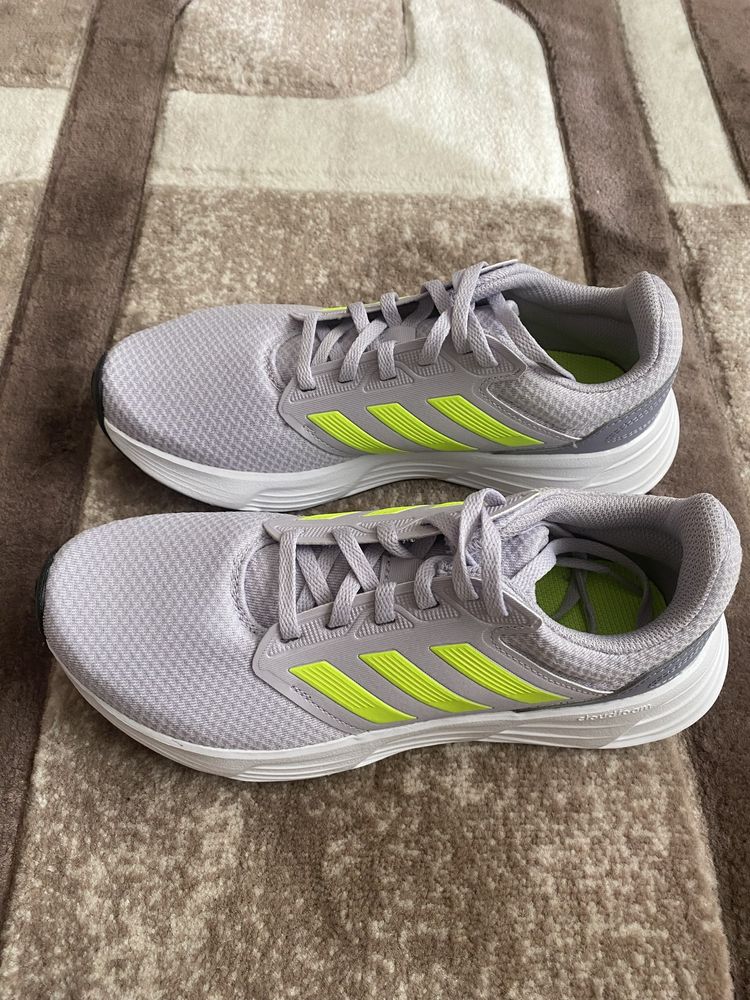 Дамски оригинални маратонки Adidas