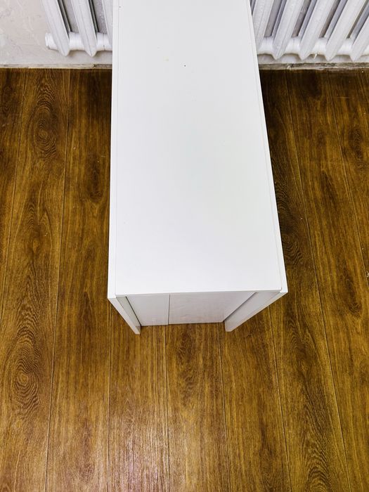 Продам стол для кухни состояние новый