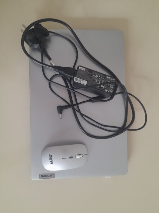 Ноутбук Lenova жұмысқа