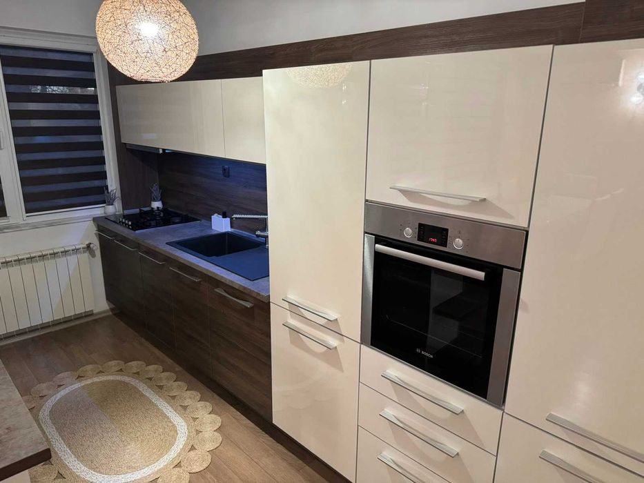 Продава се Тристаен апартамент в Асеновград - 114 кв.м за 1658 €/кв.м - Снимка #5