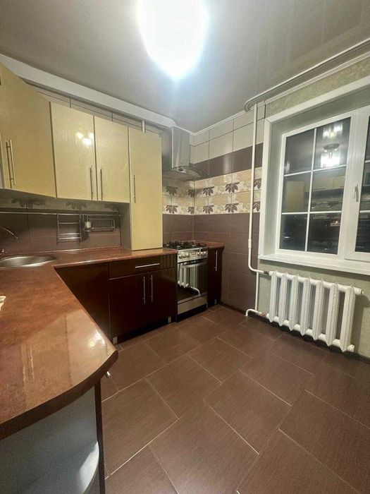Продам супер 1 комнатную квартиру в центре 37 кв. метров