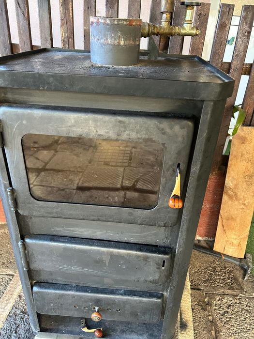 Камина с водна риза,помпа