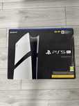 PlayStation 5 Pro + extra controller